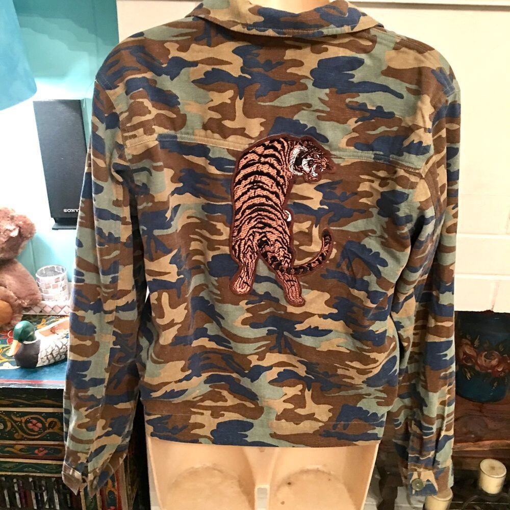 VINTAGE Y2K MOONAGE DEVILMENT JAPAN UNIQUE EMBROIDERED CAMO PANTHER JACKET